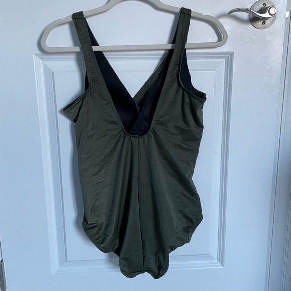 New! MiracleSuit Olive Green Illusionists Circe One Piece Swimsuit 3181 - Picture 6 of 11